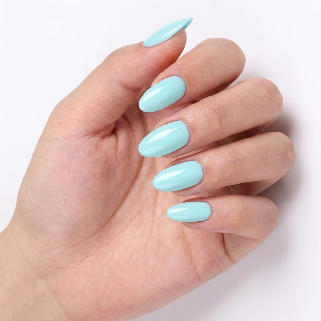 LILYCUTE Aqua Nail Gel Polish 7ml (X081) UV LED - LILYCUTE - Hand Swatch