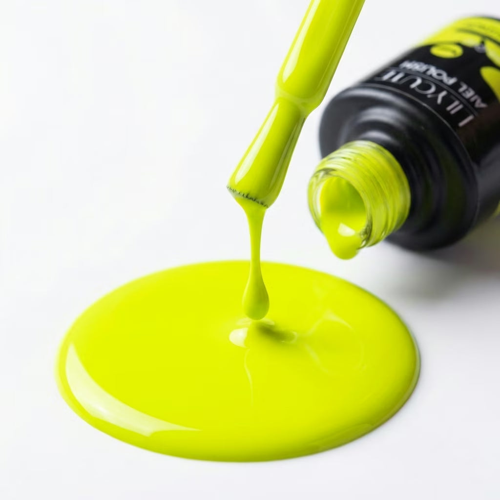 LILYCUTE Chartreuse Nail Gel Polish 7ml (X098) UV LED - LILYCUTE - Brush Drip