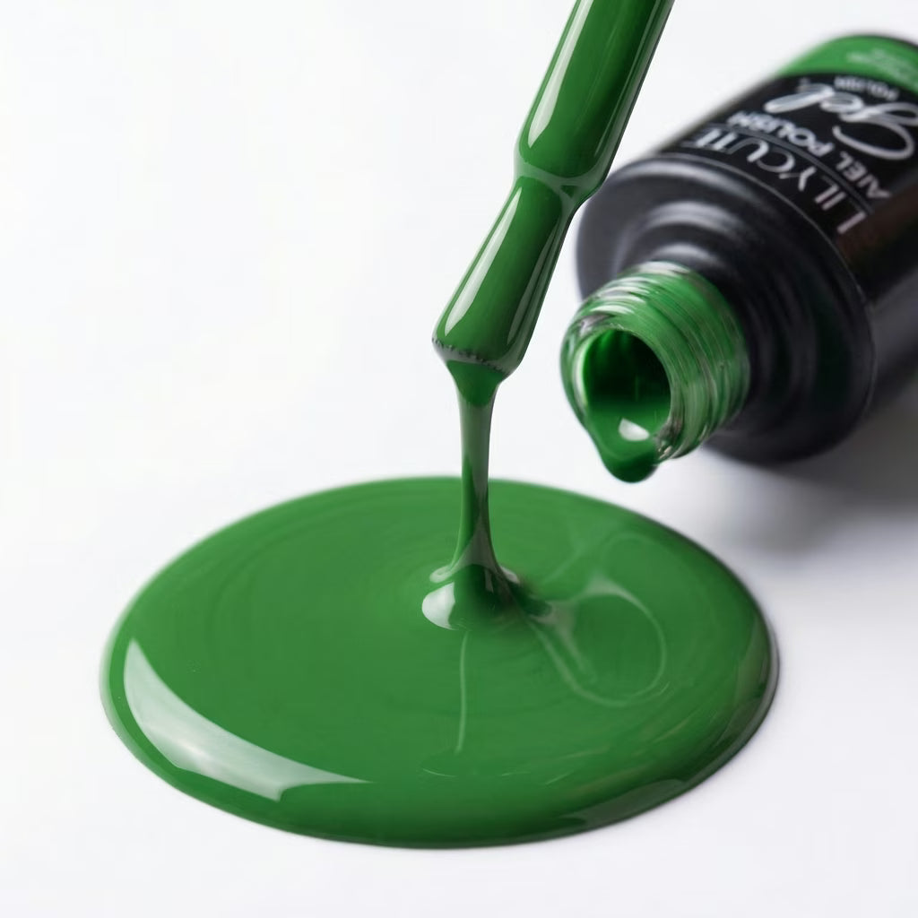 LILYCUTE Forest Green Nail Gel Polish 7ml (X092) UV LED - LILYCUTE - Brush Drip