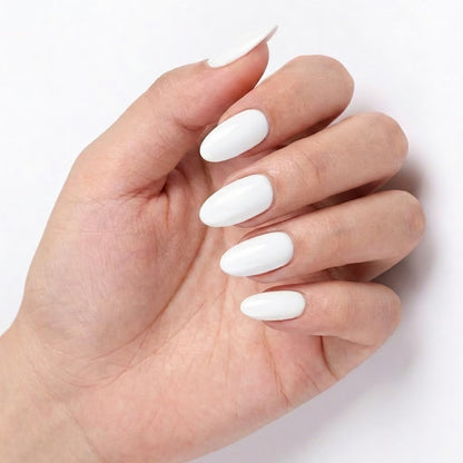 LILYCUTE Gel Polish LC-F002 hand-swatch-curled