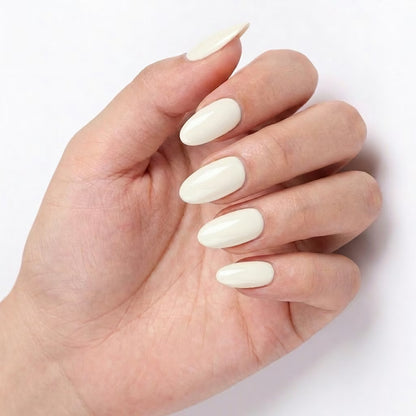 LILYCUTE Gel Polish LC-F005 hand-swatch-curled