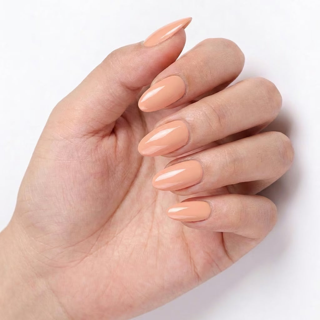 LILYCUTE Gel Polish LC-F009 hand-swatch-curled
