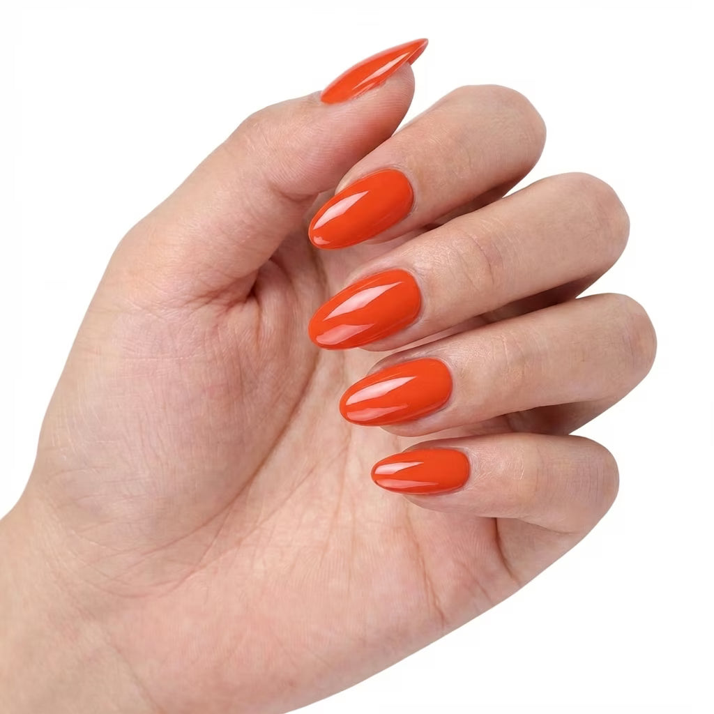 LILYCUTE Gel Polish LC-F032 hand-swatch-curled