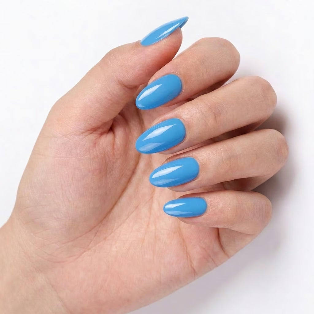 LILYCUTE Gel Polish LC-F049 hand-swatch-curled