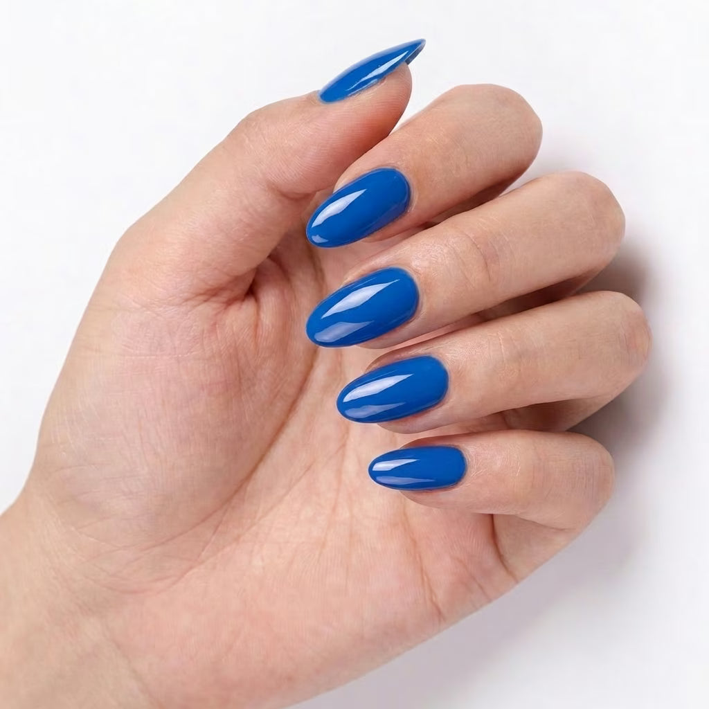 LILYCUTE Gel Polish LC-F050 hand-swatch-curled
