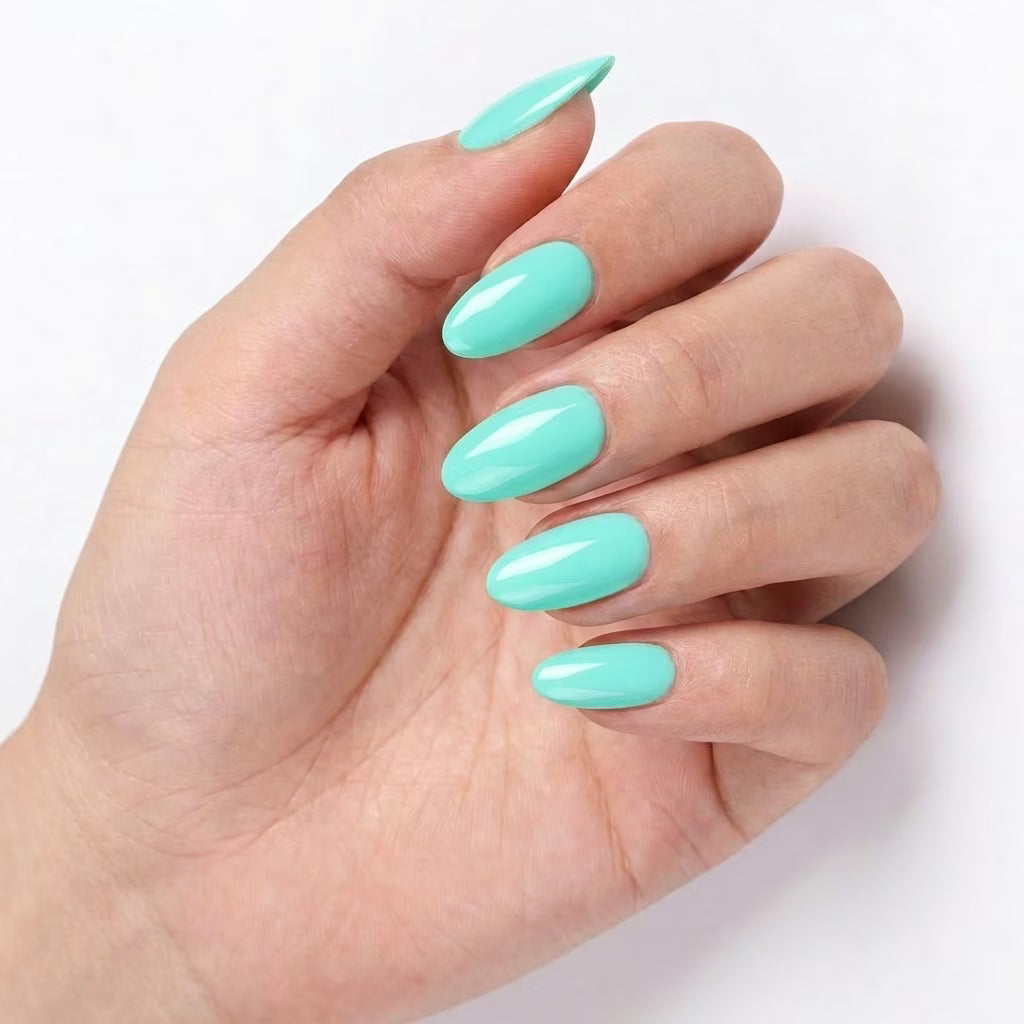 LILYCUTE Gel Polish LC-F098 hand-swatch-curled