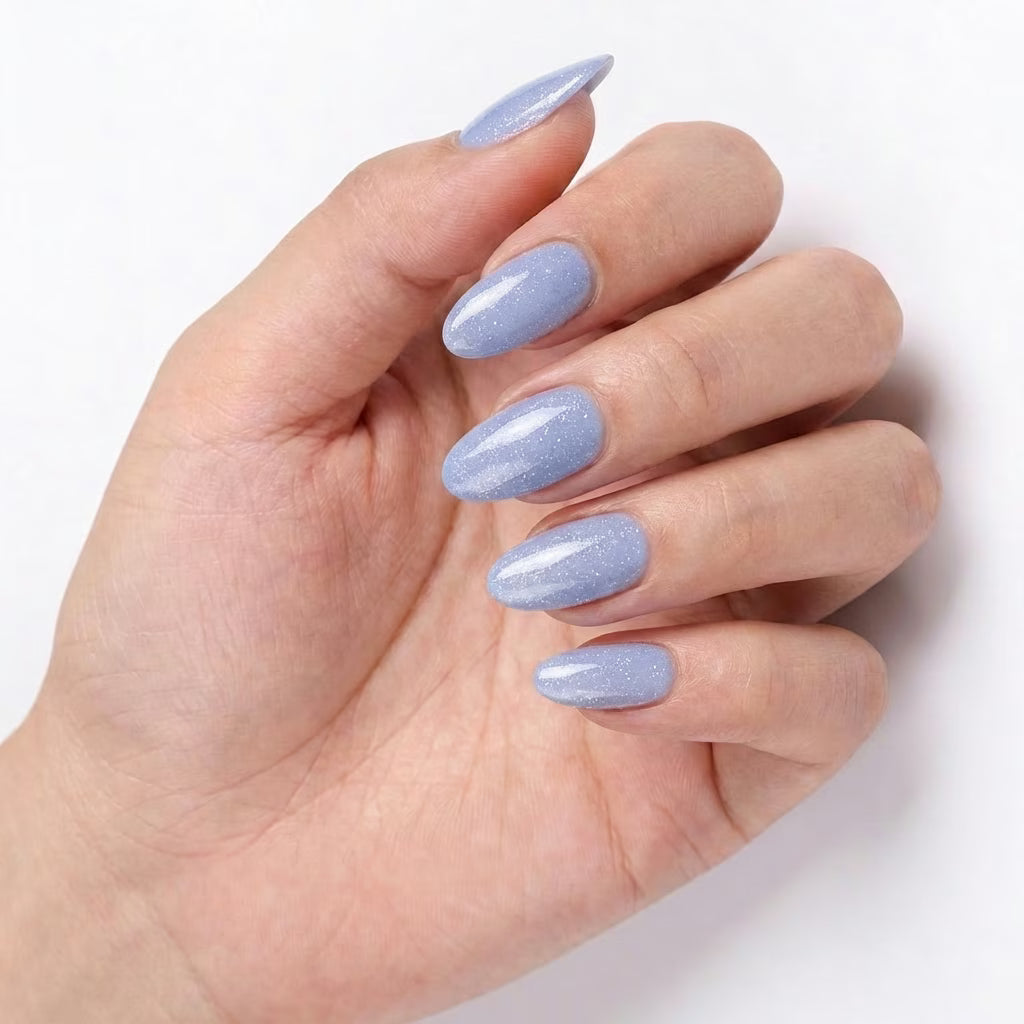 LILYCUTE Gel Polish LC-F111 hand-swatch-curled