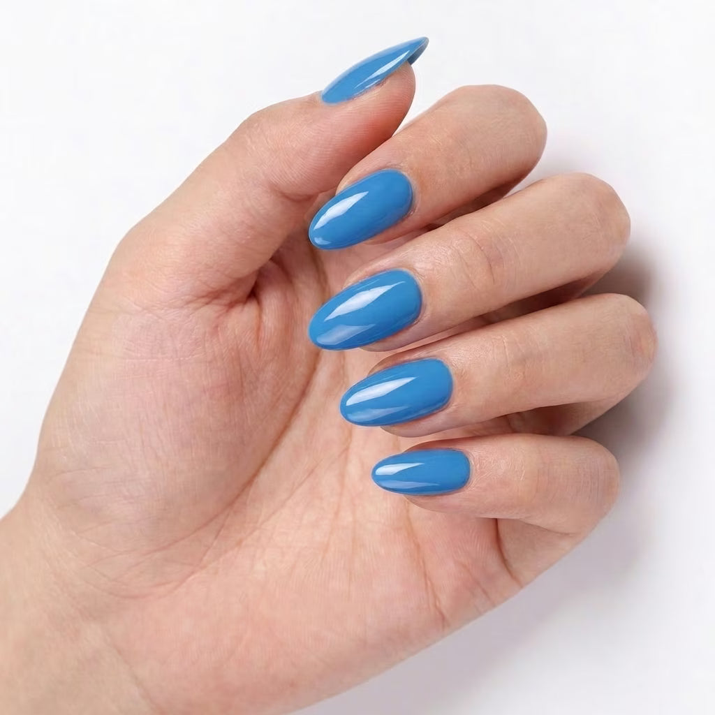 LILYCUTE Gel Polish LC-F148 hand-swatch-curled