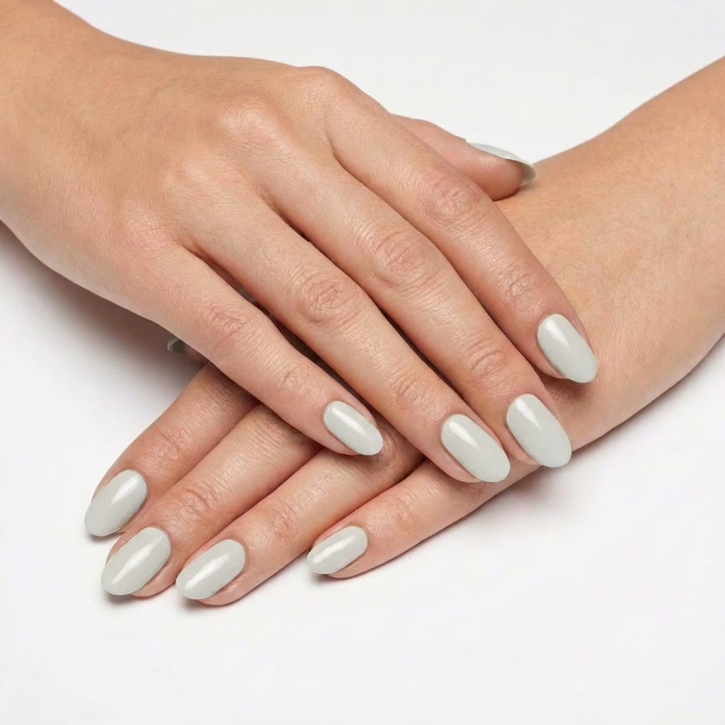 LILYCUTE Gel Polish LC-F170 hand-swatch-two-hands