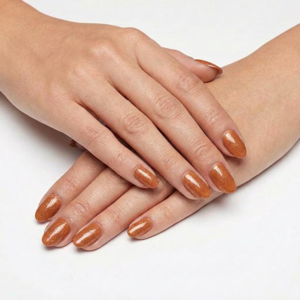 LILYCUTE Gel Polish LC-F180 hand-swatch-two-hands
