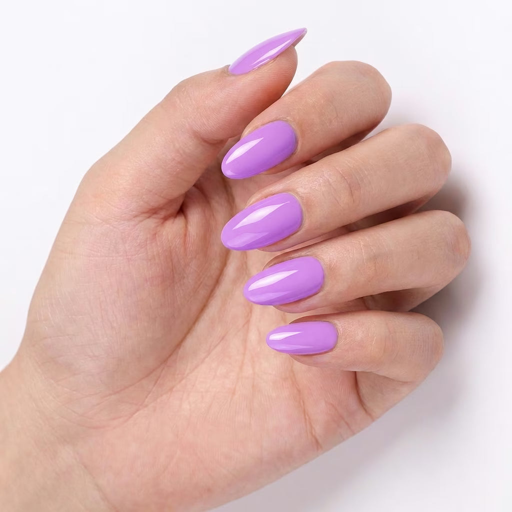 LILYCUTE Light Amethyst Nail Gel Polish 7ml (X062) UV LED - LILYCUTE - Hand Swatch