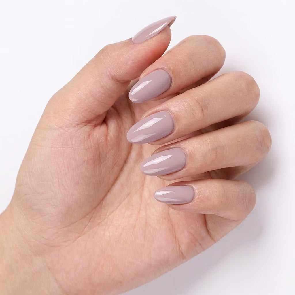 LILYCUTE Mauve Taupe Nail Gel Polish 7ml (X017) UV LED - LILYCUTE - Hand Swatch