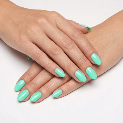 LILYCUTE Mint Green Nail Gel Polish 7ml (X087) UV LED - LILYCUTE - Two Hands Swatch