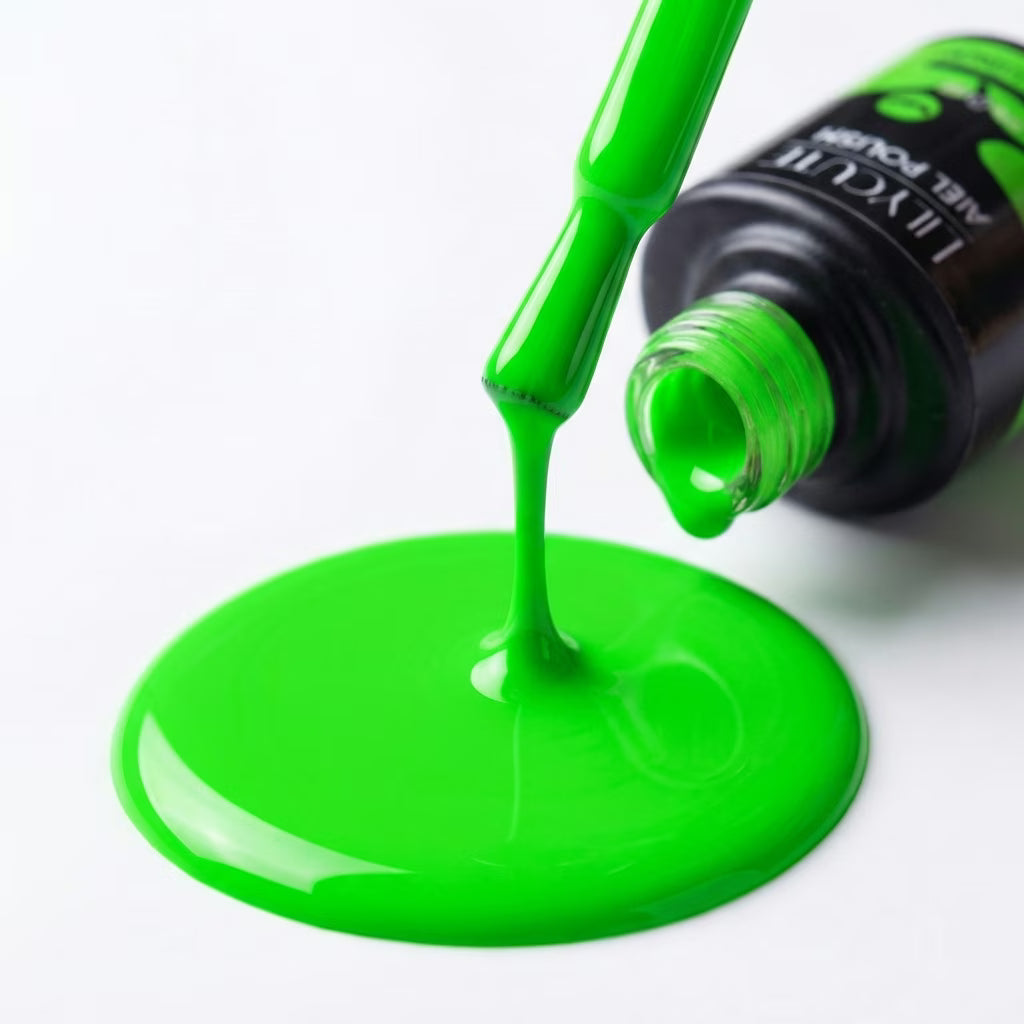 LILYCUTE Neon Green Nail Gel Polish 7ml (X095) UV LED - LILYCUTE - Brush Drip