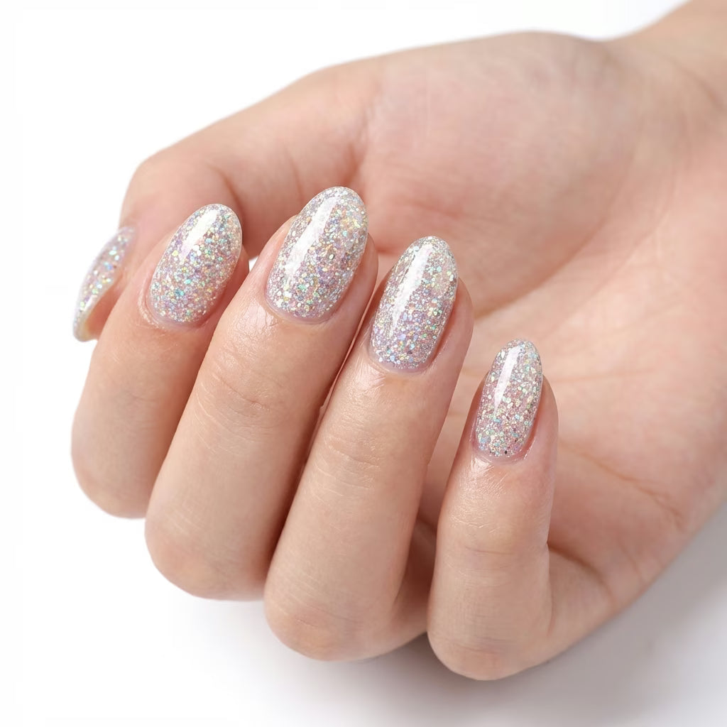 LILYCUTE Pearl Gray Nail Gel Polish 7ml (X117) UV LED - LILYCUTE - Hand Swatch