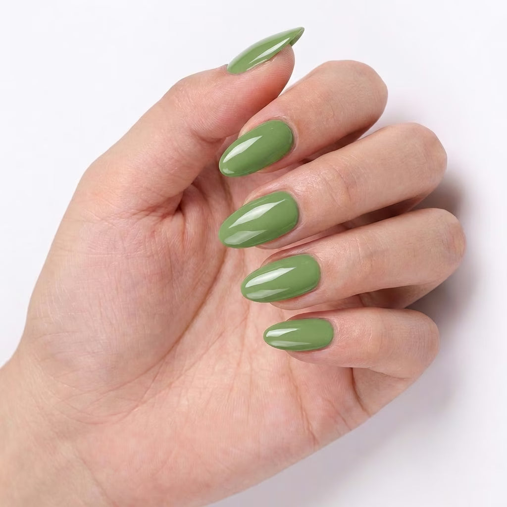 LILYCUTE Sage Green Nail Gel Polish 7ml (X091) UV LED - LILYCUTE - Hand Swatch