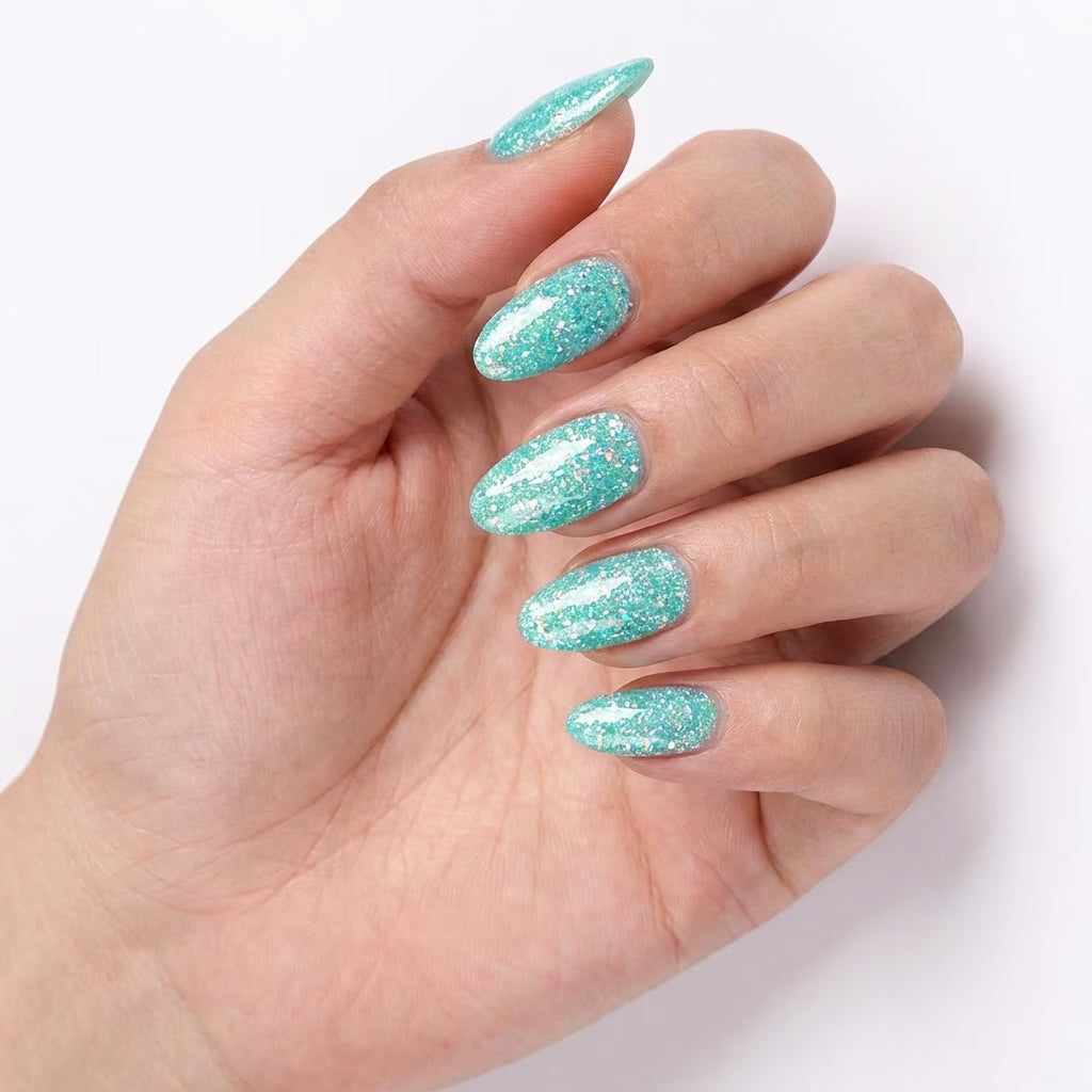LILYCUTE Seafoam Nail Gel Polish 7ml (X118) UV LED - LILYCUTE - Hand Swatch