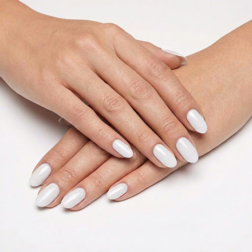 LILYCUTE Snow White Nail Gel Polish 7ml (X003) UV LED - LILYCUTE - Two Hands Swatch