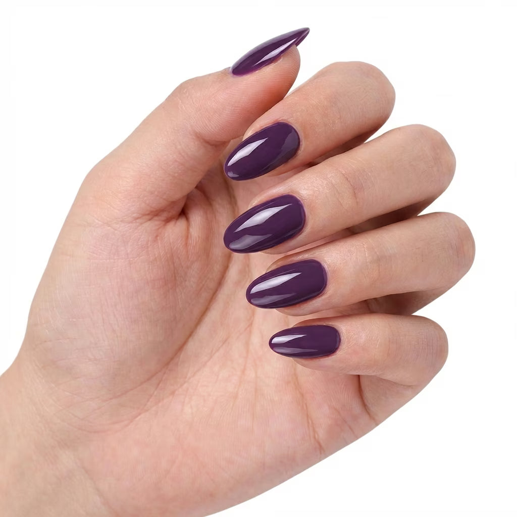 LILYCUTE Wine Red Nail Gel Polish 7ml (X039) UV LED - LILYCUTE - Hand Swatch